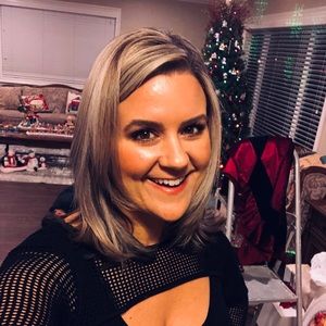 Meet your Posher, Lindy